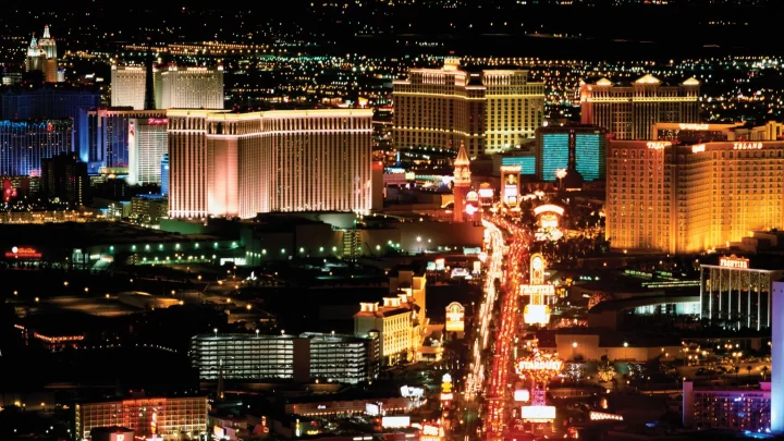 The History of Las Vegas and Its Transformation Into a Casino Hub